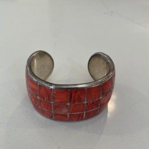 FEDERICO JIMENEZ BRACELET RED SPINY OYSTER SHELL INLAID STERLING CUFF